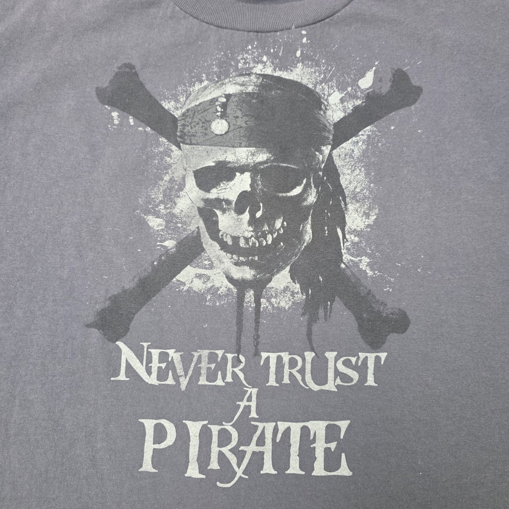 Vtg Pirates Of The Caribbean At World's End T Shirt Mens XL Gray Never Trust Y2K - Picture 8 of 10